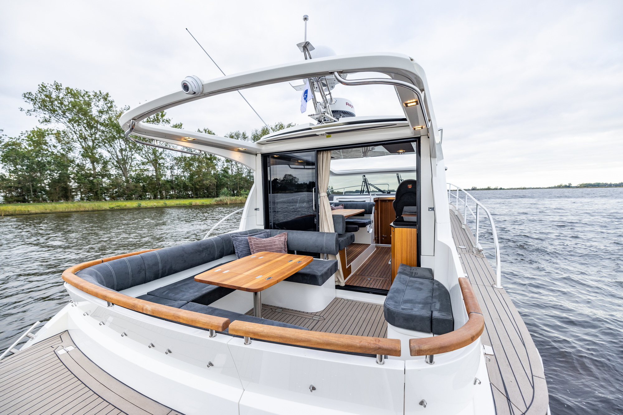 Marex 375 — photo 9