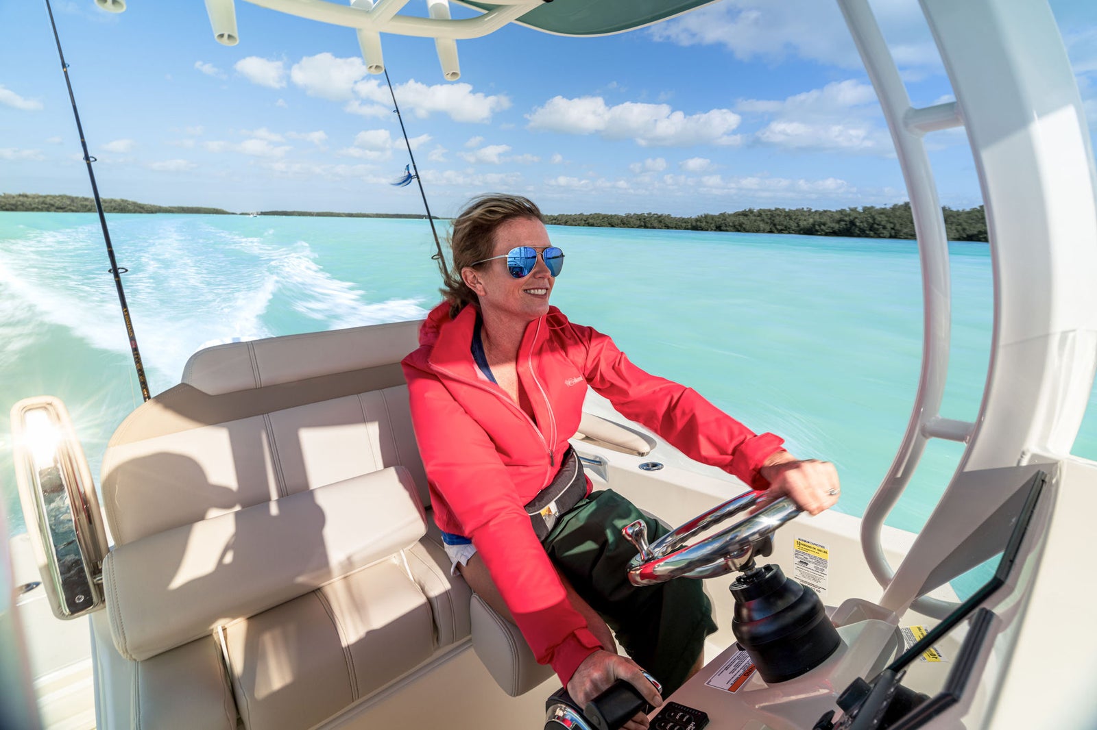 Boston Whaler 250 Dauntless — photo 2