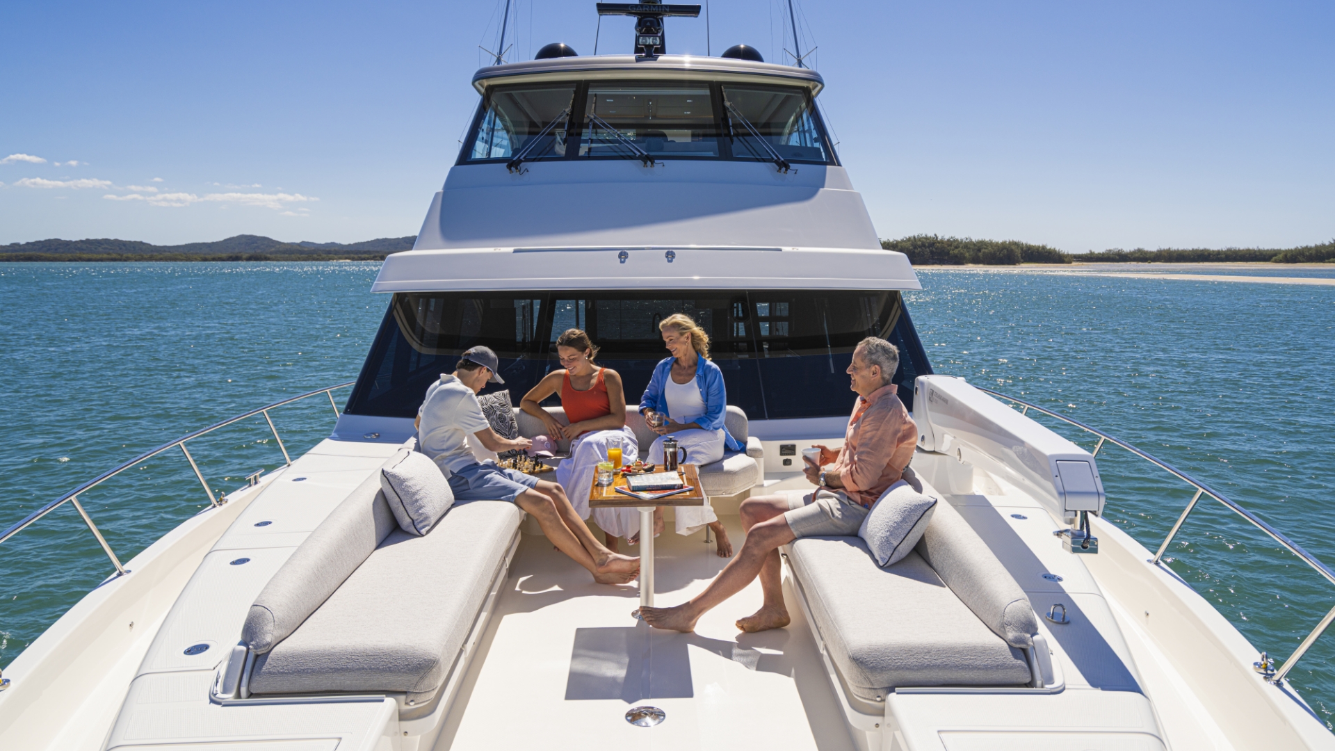 Riviera 68 Sports Motor Yacht Series II — photo 5