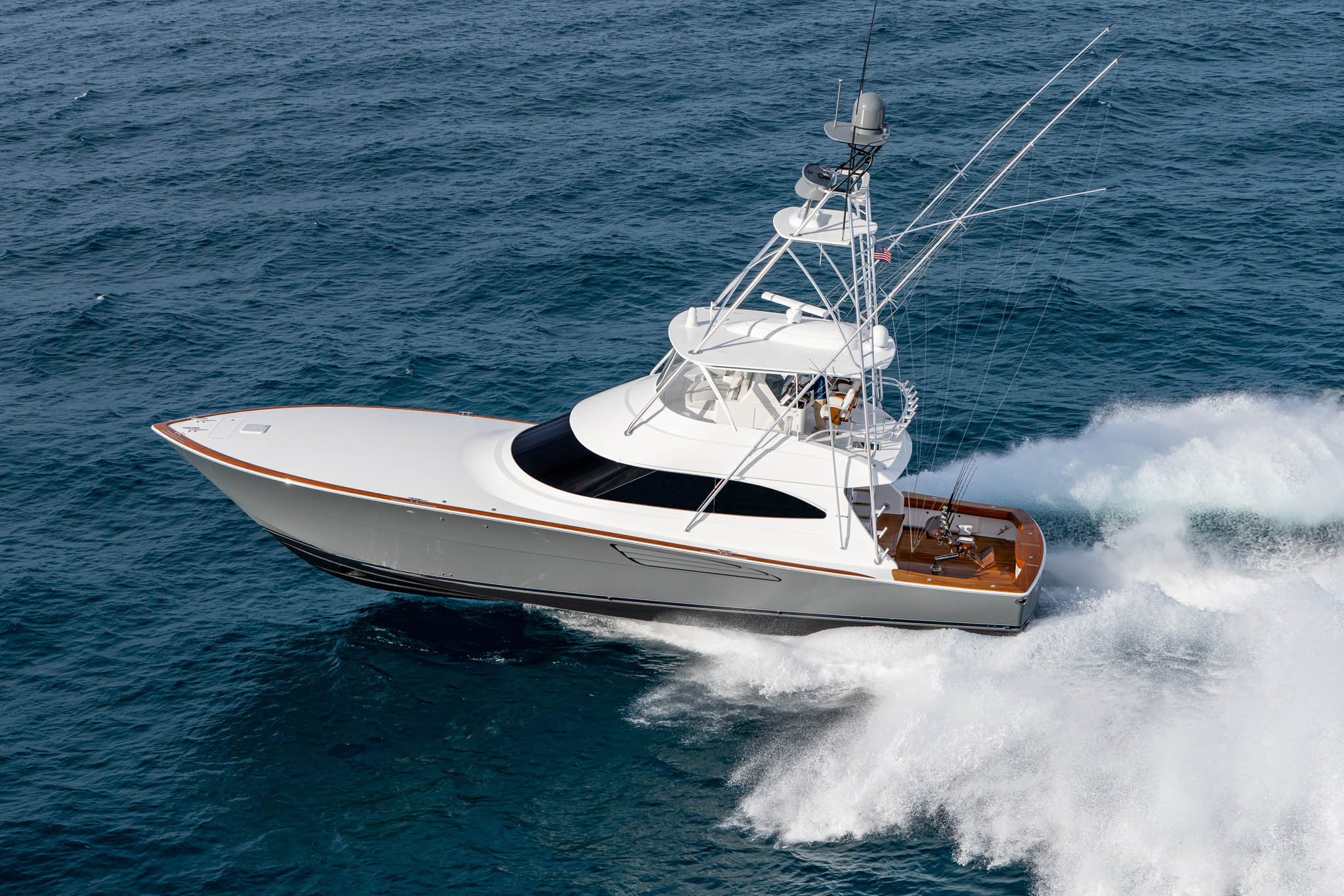 Viking Yachts 64 Convertible — photo 2